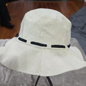 NWT Madison 88 Women's Bucket Hat Linen Blend Black Ribbon